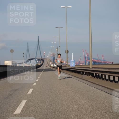 03.10.2025 - Köhlbrandbrückenlauf Fabian Wolf http://msf.ph/oto/9021264 03.10.2025 09:34:38 Position 3  meine-sportfotos.de