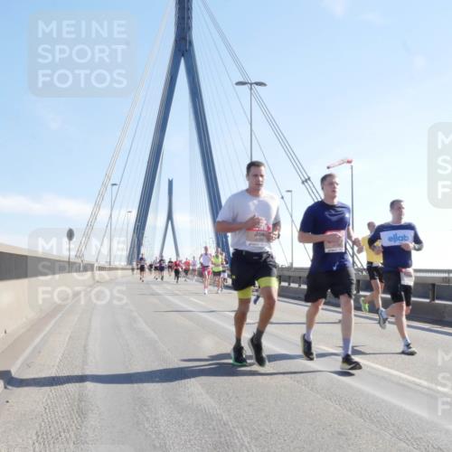 03.10.2025 - Köhlbrandbrückenlauf Matties Gatica Varas http://msf.ph/oto/9021369 03.10.2025 12:24:48 Position 1 4199 meine-sportfotos.de