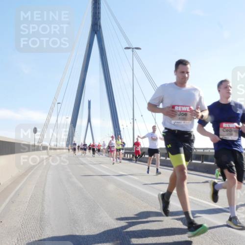 03.10.2025 - Köhlbrandbrückenlauf Matties Gatica Varas http://msf.ph/oto/9021371 03.10.2025 12:24:49 Position 1 4199 meine-sportfotos.de