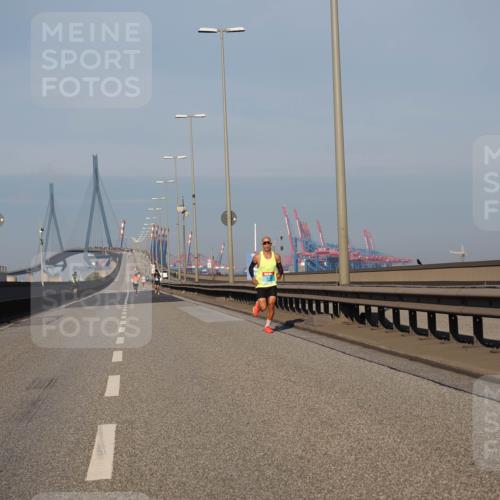 03.10.2025 - Köhlbrandbrückenlauf Fabian Wolf http://msf.ph/oto/9021377 03.10.2025 09:35:08 Position 3  meine-sportfotos.de