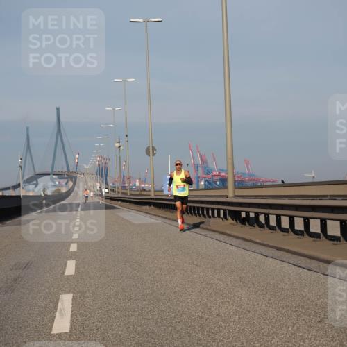 03.10.2025 - Köhlbrandbrückenlauf Fabian Wolf http://msf.ph/oto/9021381 03.10.2025 09:35:08 Position 3  meine-sportfotos.de