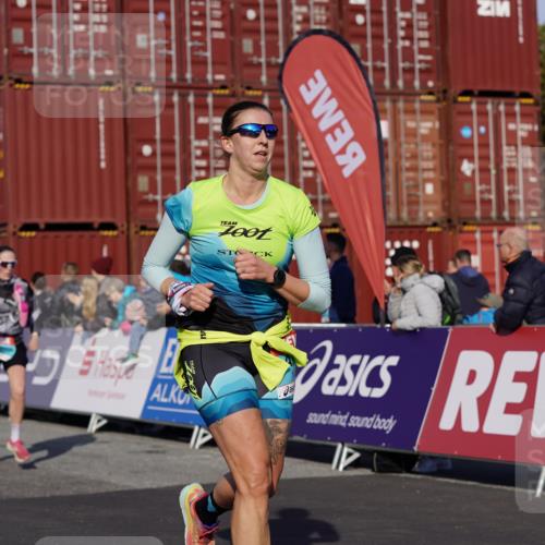 03.10.2025 - Köhlbrandbrückenlauf Michael Burmester http://msf.ph/oto/9021425 03.10.2025 10:22:45 Ziel 1452, 1934, 2028, 2031, 2099, 2682, 3322, 3574 meine-sportfotos.de