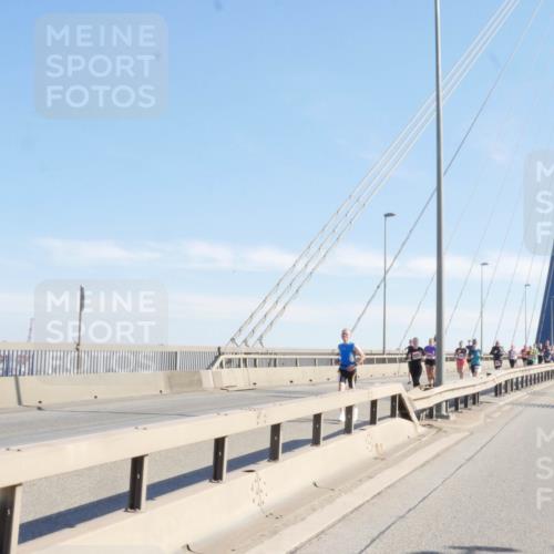 03.10.2025 - Köhlbrandbrückenlauf Matties Gatica Varas http://msf.ph/oto/9021431 03.10.2025 12:25:14 Position 1  meine-sportfotos.de