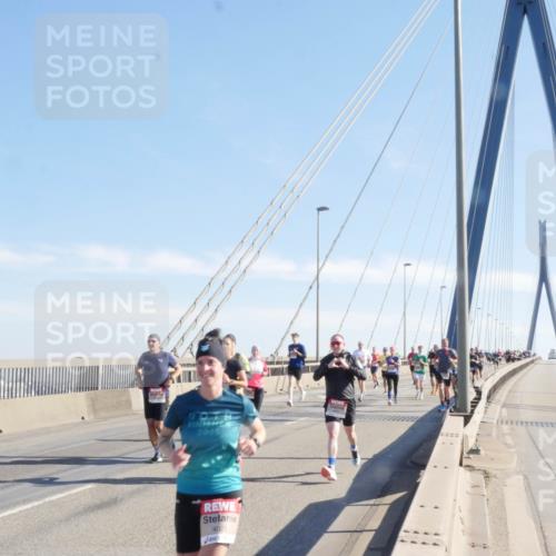 03.10.2025 - Köhlbrandbrückenlauf Matties Gatica Varas http://msf.ph/oto/9021441 03.10.2025 12:25:20 Position 1 2625, 4025 meine-sportfotos.de