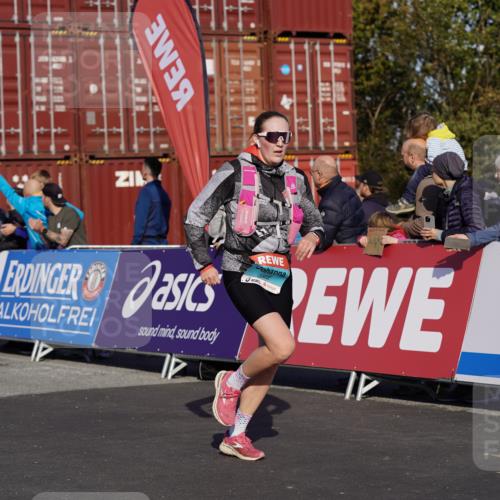 03.10.2025 - Köhlbrandbrückenlauf Michael Burmester http://msf.ph/oto/9021442 03.10.2025 10:22:46 Ziel 1452, 1934, 2028, 2031, 2682, 3322, 3574 meine-sportfotos.de