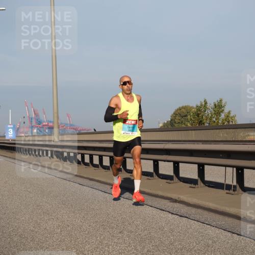 03.10.2025 - Köhlbrandbrückenlauf Fabian Wolf http://msf.ph/oto/9021446 03.10.2025 09:35:11 Position 3 3, 3807 meine-sportfotos.de