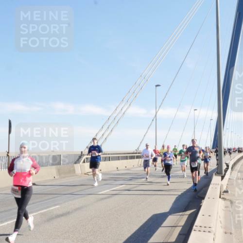 03.10.2025 - Köhlbrandbrückenlauf Matties Gatica Varas http://msf.ph/oto/9021452 03.10.2025 12:25:23 Position 1  meine-sportfotos.de