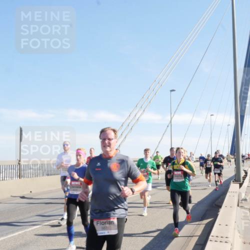 03.10.2025 - Köhlbrandbrückenlauf Matties Gatica Varas http://msf.ph/oto/9021465 03.10.2025 12:25:26 Position 1 567, 2513 meine-sportfotos.de