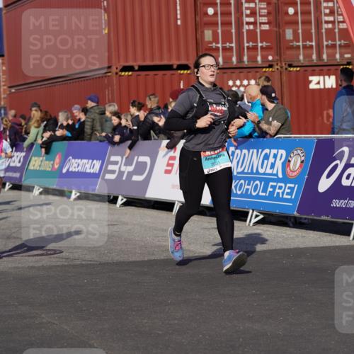 03.10.2025 - Köhlbrandbrückenlauf Michael Burmester http://msf.ph/oto/9021482 03.10.2025 10:22:50 Ziel 1320, 1484, 1751, 1934, 2031, 2087, 2682, 2690, 2861, 2862, 3109, 3222, 3322, 3480, 3574 meine-sportfotos.de