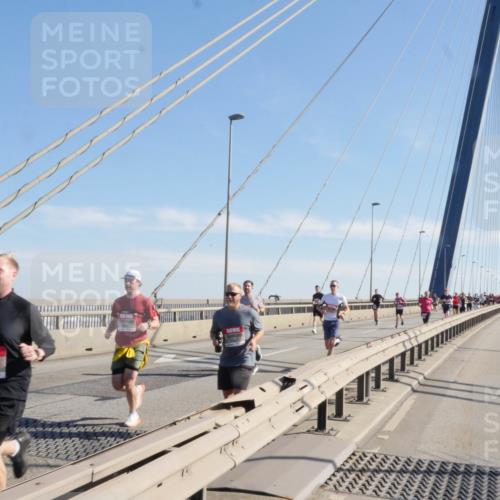 03.10.2025 - Köhlbrandbrückenlauf Matties Gatica Varas http://msf.ph/oto/9021536 03.10.2025 12:26:16 Position 1  meine-sportfotos.de