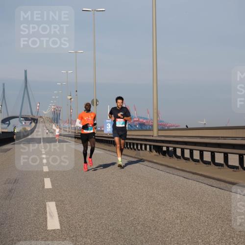 03.10.2025 - Köhlbrandbrückenlauf Fabian Wolf http://msf.ph/oto/9021545 03.10.2025 09:35:28 Position 3 3 meine-sportfotos.de
