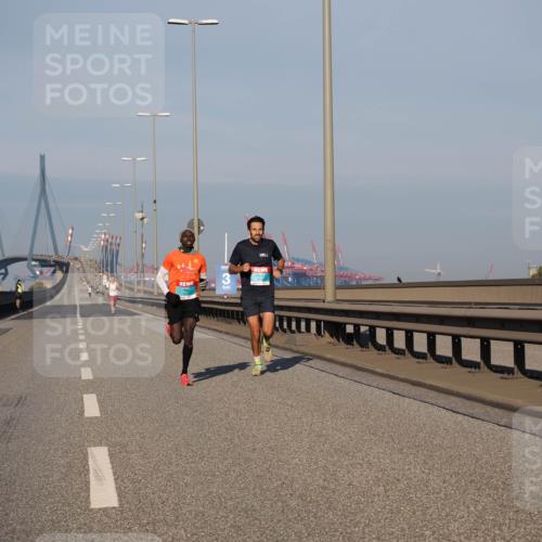 03.10.2025 - Köhlbrandbrückenlauf Fabian Wolf http://msf.ph/oto/9021548 03.10.2025 09:35:28 Position 3 3 meine-sportfotos.de