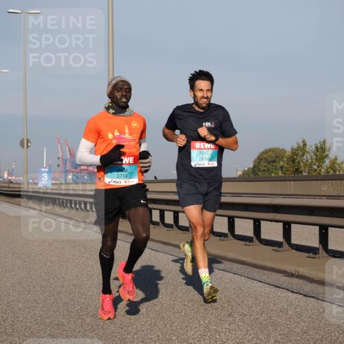 03.10.2025 - Köhlbrandbrückenlauf Fabian Wolf http://msf.ph/oto/9021589 03.10.2025 09:35:31 Position 3 3714, 3760 meine-sportfotos.de