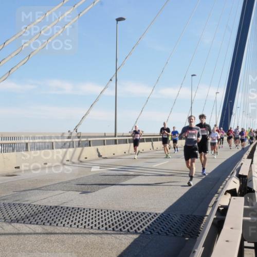 03.10.2025 - Köhlbrandbrückenlauf Matties Gatica Varas http://msf.ph/oto/9021598 03.10.2025 12:26:34 Position 1  meine-sportfotos.de