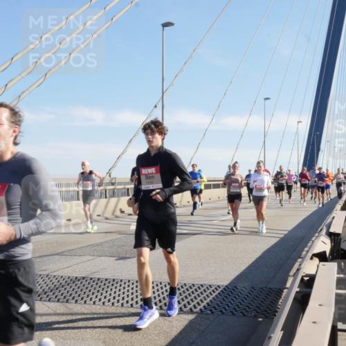 03.10.2025 - Köhlbrandbrückenlauf Matties Gatica Varas http://msf.ph/oto/9021610 03.10.2025 12:26:37 Position 1 6193 meine-sportfotos.de