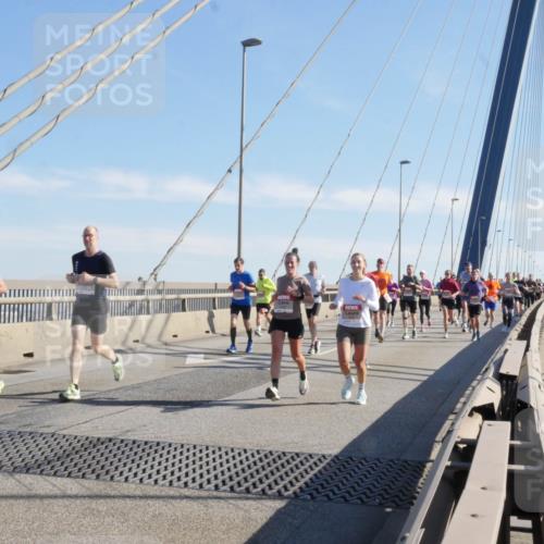 03.10.2025 - Köhlbrandbrückenlauf Matties Gatica Varas http://msf.ph/oto/9021613 03.10.2025 12:26:38 Position 1  meine-sportfotos.de