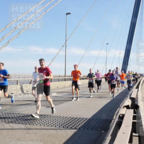 03.10.2025 - Köhlbrandbrückenlauf Matties Gatica Varas http://msf.ph/oto/9021623 03.10.2025 12:26:40 Position 1  meine-sportfotos.de