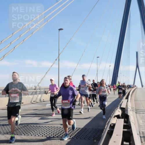 03.10.2025 - Köhlbrandbrückenlauf Matties Gatica Varas http://msf.ph/oto/9021634 03.10.2025 12:26:43 Position 1 4344, 6285 meine-sportfotos.de