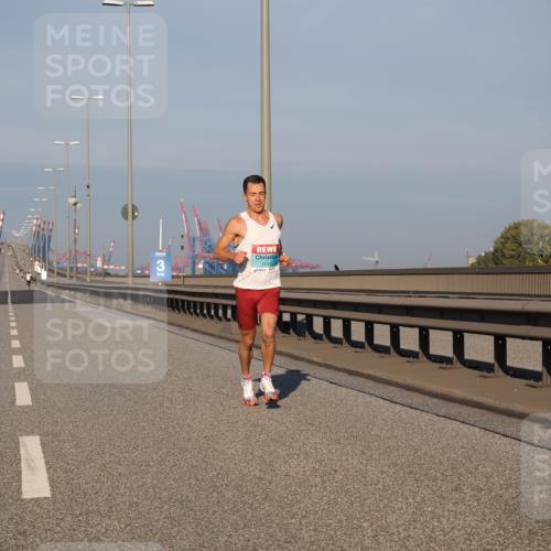 03.10.2025 - Köhlbrandbrückenlauf Fabian Wolf http://msf.ph/oto/9021643 03.10.2025 09:35:42 Position 3 1013 meine-sportfotos.de
