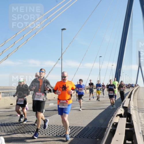 03.10.2025 - Köhlbrandbrückenlauf Matties Gatica Varas http://msf.ph/oto/9021644 03.10.2025 12:26:45 Position 1  meine-sportfotos.de