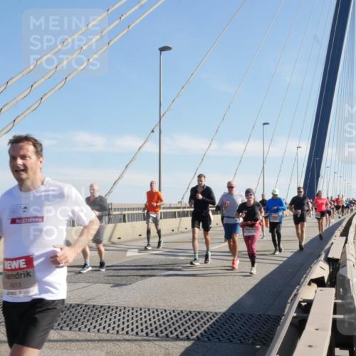 03.10.2025 - Köhlbrandbrückenlauf Matties Gatica Varas http://msf.ph/oto/9021733 03.10.2025 12:27:07 Position 1 4213 meine-sportfotos.de