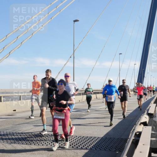 03.10.2025 - Köhlbrandbrückenlauf Matties Gatica Varas http://msf.ph/oto/9021740 03.10.2025 12:27:09 Position 1 5641 meine-sportfotos.de