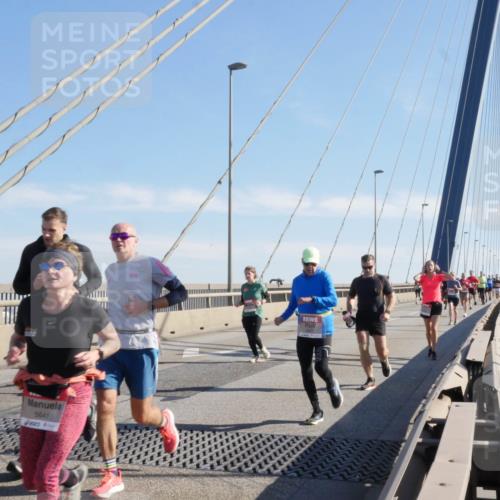 03.10.2025 - Köhlbrandbrückenlauf Matties Gatica Varas http://msf.ph/oto/9021741 03.10.2025 12:27:09 Position 1 5641 meine-sportfotos.de