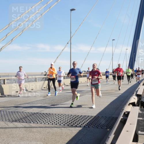 03.10.2025 - Köhlbrandbrückenlauf Matties Gatica Varas http://msf.ph/oto/9021762 03.10.2025 12:27:16 Position 1  meine-sportfotos.de