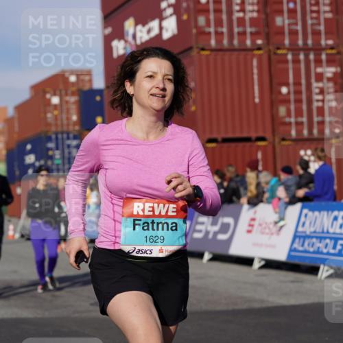 03.10.2025 - Köhlbrandbrückenlauf Michael Burmester http://msf.ph/oto/9021785 03.10.2025 10:23:15 Ziel 1482, 1597, 1629, 1827, 1875, 2139, 2683, 2684, 2740, 2783, 2810, 3221 meine-sportfotos.de