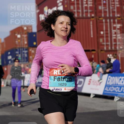 03.10.2025 - Köhlbrandbrückenlauf Michael Burmester http://msf.ph/oto/9021787 03.10.2025 10:23:15 Ziel 1482, 1597, 1629, 1827, 1875, 2139, 2683, 2684, 2740, 2783, 2810, 3221 meine-sportfotos.de