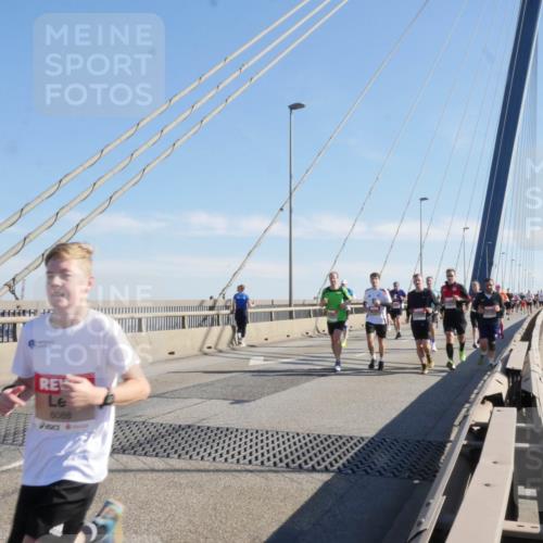03.10.2025 - Köhlbrandbrückenlauf Matties Gatica Varas http://msf.ph/oto/9021817 03.10.2025 12:27:27 Position 1 6088 meine-sportfotos.de
