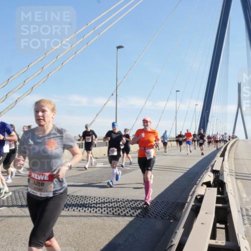 03.10.2025 - Köhlbrandbrückenlauf Matties Gatica Varas http://msf.ph/oto/9021838 03.10.2025 12:27:33 Position 1 1, 4196 meine-sportfotos.de