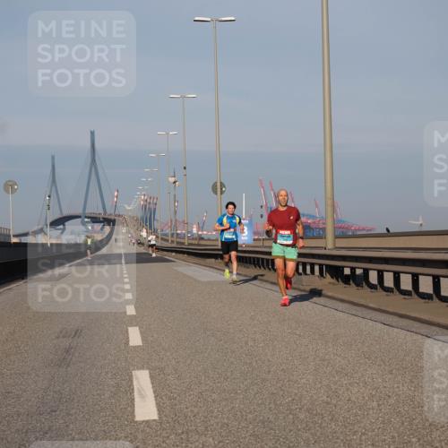 03.10.2025 - Köhlbrandbrückenlauf Fabian Wolf http://msf.ph/oto/9021857 03.10.2025 09:36:36 Position 3  meine-sportfotos.de