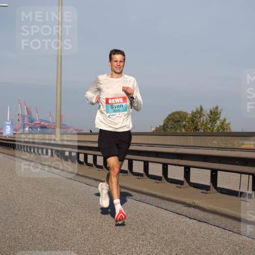 03.10.2025 - Köhlbrandbrückenlauf Fabian Wolf http://msf.ph/oto/9021968 03.10.2025 09:36:58 Position 3 3, 3209 meine-sportfotos.de