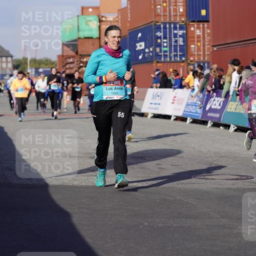 03.10.2025 - Köhlbrandbrückenlauf Michael Burmester http://msf.ph/oto/9021984 03.10.2025 10:23:46 Ziel 1001, 1147, 1160, 1545, 1571, 1825, 1994, 2310, 2782 meine-sportfotos.de