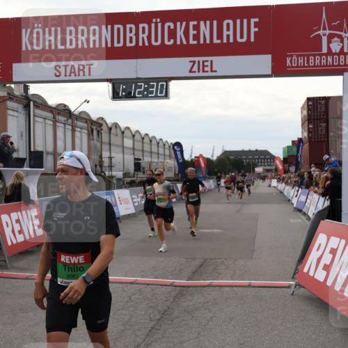 03.10.2025 - Köhlbrandbrückenlauf Julia Fischer http://msf.ph/oto/9021999 03.10.2025 16:12:30 Ziel 7203, 7654, 7688, 8501, 8901, 9060, 9061, 9359, 9454, 9677, 9706 meine-sportfotos.de