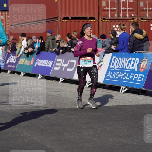 03.10.2025 - Köhlbrandbrückenlauf Michael Burmester http://msf.ph/oto/9022007 03.10.2025 10:23:47 Ziel 1001, 1147, 1160, 1545, 1571, 1825, 1994, 2078, 2310, 2782, 3803 meine-sportfotos.de