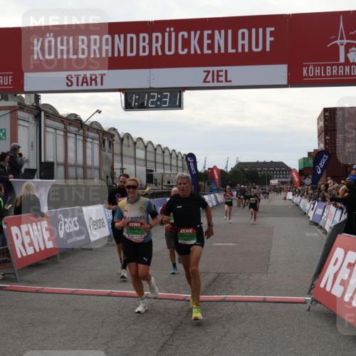 03.10.2025 - Köhlbrandbrückenlauf Julia Fischer http://msf.ph/oto/9022017 03.10.2025 16:12:32 Ziel 7203, 7654, 7688, 8501, 8901, 9060, 9061, 9359, 9454, 9677, 9706 meine-sportfotos.de