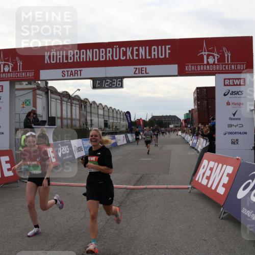03.10.2025 - Köhlbrandbrückenlauf Julia Fischer http://msf.ph/oto/9022046 03.10.2025 16:12:37 Ziel 7203, 7502, 7654, 7688, 8901, 8957, 8960, 9060, 9061, 9300, 9420, 9454, 9677, 9706 meine-sportfotos.de