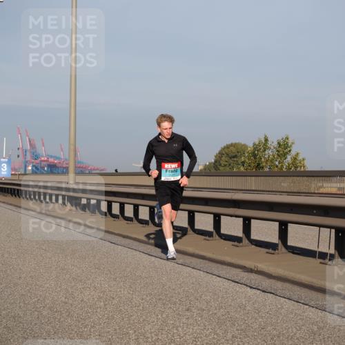 03.10.2025 - Köhlbrandbrückenlauf Fabian Wolf http://msf.ph/oto/9022048 03.10.2025 09:37:07 Position 3 3, 3127 meine-sportfotos.de