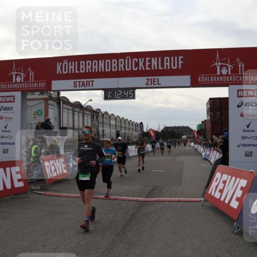 03.10.2025 - Köhlbrandbrückenlauf Julia Fischer http://msf.ph/oto/9022095 03.10.2025 16:12:45 Ziel 7203, 7457, 7482, 7502, 8957, 8960, 8979, 8982, 9296, 9300, 9307, 9420, 9706 meine-sportfotos.de