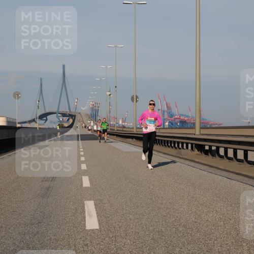 03.10.2025 - Köhlbrandbrückenlauf Fabian Wolf http://msf.ph/oto/9022146 03.10.2025 09:37:30 Position 3  meine-sportfotos.de