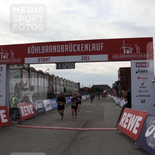 03.10.2025 - Köhlbrandbrückenlauf Julia Fischer http://msf.ph/oto/9022150 03.10.2025 16:12:51 Ziel 7358, 7443, 7457, 7482, 7653, 8957, 8960, 8979, 8982, 9296, 9300, 9307, 9420 meine-sportfotos.de