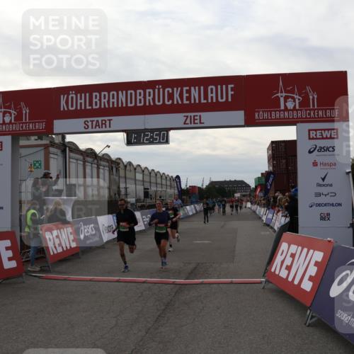 03.10.2025 - Köhlbrandbrückenlauf Julia Fischer http://msf.ph/oto/9022156 03.10.2025 16:12:51 Ziel 7358, 7443, 7457, 7482, 7653, 8957, 8960, 8979, 8982, 9296, 9300, 9307, 9420 meine-sportfotos.de