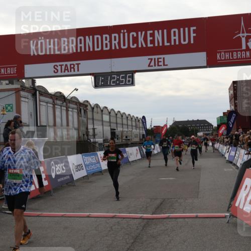 03.10.2025 - Köhlbrandbrückenlauf Julia Fischer http://msf.ph/oto/9022180 03.10.2025 16:12:57 Ziel 7153, 7154, 7211, 7321, 7341, 7354, 7358, 7397, 7443, 7457, 7481, 7482, 7653, 7761, 8292, 8294 meine-sportfotos.de