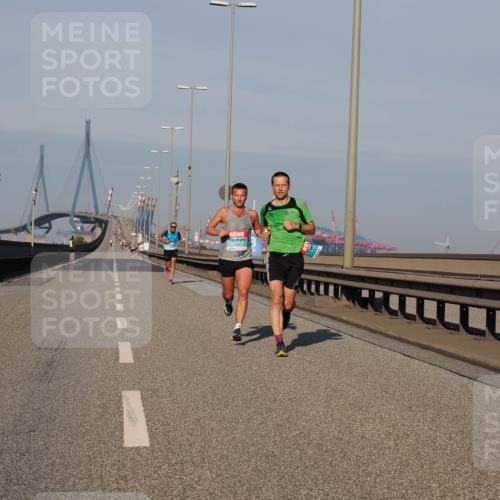 03.10.2025 - Köhlbrandbrückenlauf Fabian Wolf http://msf.ph/oto/9022244 03.10.2025 09:37:40 Position 3  meine-sportfotos.de