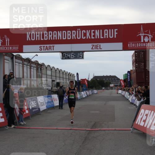03.10.2025 - Köhlbrandbrückenlauf Julia Fischer http://msf.ph/oto/9022261 03.10.2025 15:46:19 Ziel 7003, 9130, 9720 meine-sportfotos.de