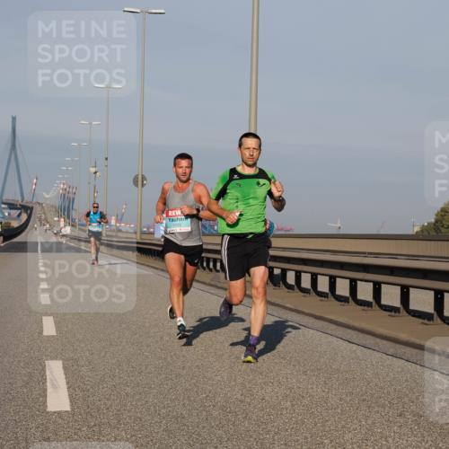 03.10.2025 - Köhlbrandbrückenlauf Fabian Wolf http://msf.ph/oto/9022267 03.10.2025 09:37:41 Position 3 1022 meine-sportfotos.de