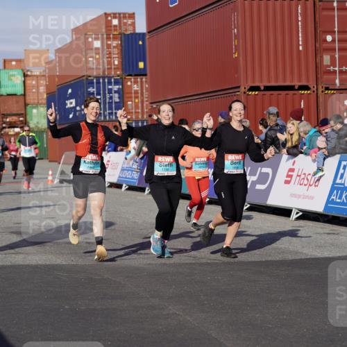 03.10.2025 - Köhlbrandbrückenlauf Michael Burmester http://msf.ph/oto/9022339 03.10.2025 10:24:15 Ziel 1440, 1683, 1717, 1732, 1762, 1895, 2187, 2340, 3074, 3620 meine-sportfotos.de