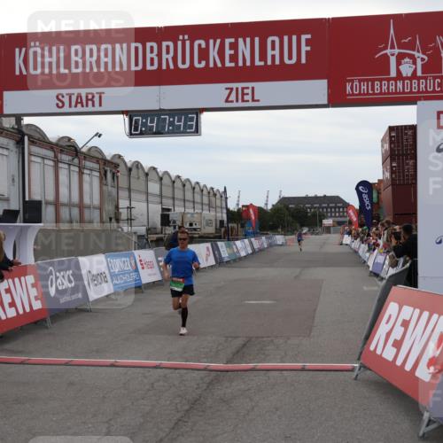 03.10.2025 - Köhlbrandbrückenlauf Julia Fischer http://msf.ph/oto/9022484 03.10.2025 15:47:43 Ziel 7022, 8787 meine-sportfotos.de